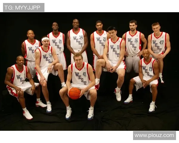 姚明在NBA全明星赛上精彩扣篮震撼全场挑战丹皮尔的经典瞬间回顾 姚明在NBA全明星赛上精彩扣篮震撼全场挑战丹皮尔的经典瞬间回顾