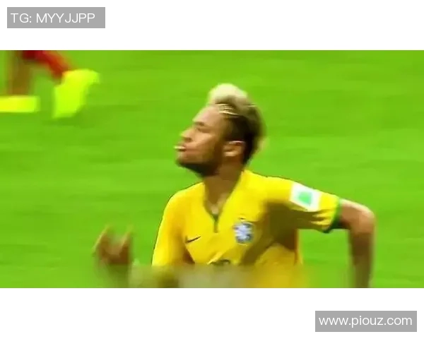 足球传奇卡卡惊艳亮相引发球迷热议与怀旧情怀 足球传奇卡卡惊艳亮相引发球迷热议与怀旧情怀